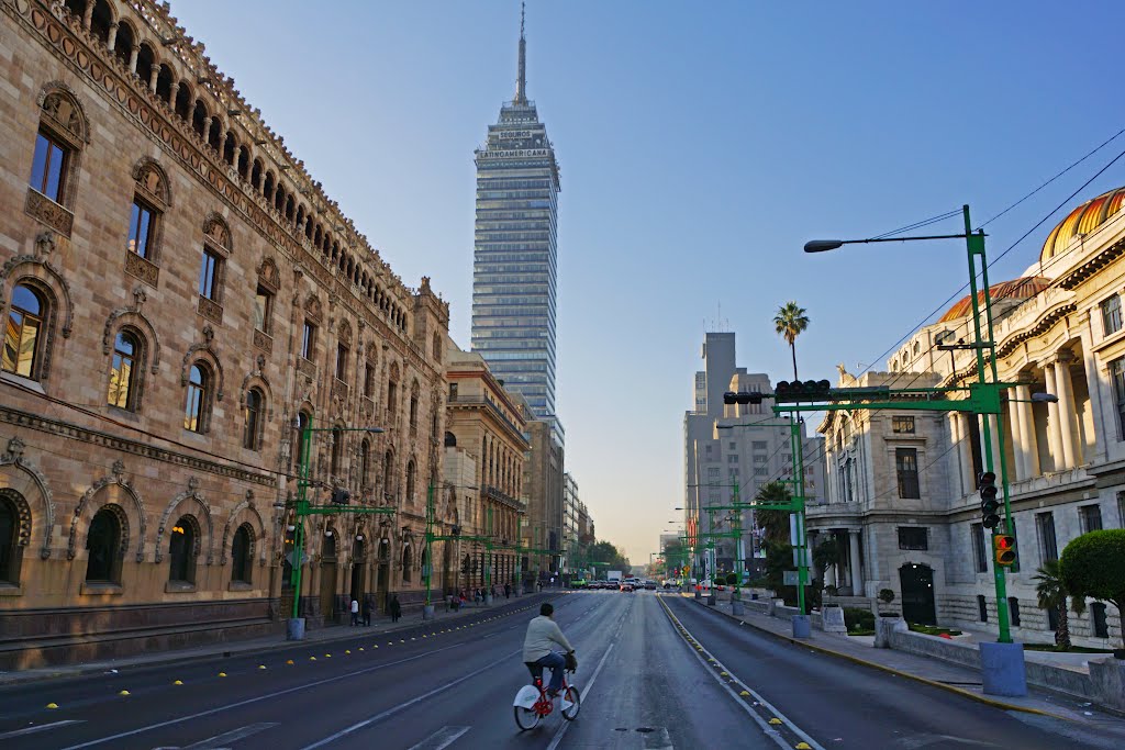 Eje Central Lázaro Cárdenas